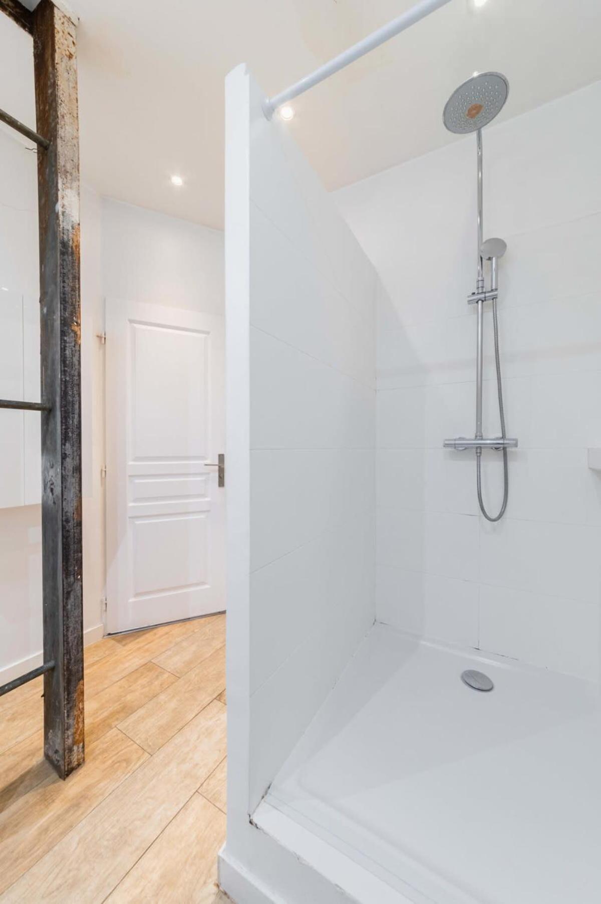 Appartement Familial Proche Des Commerces - 8P - Flat-Guest Paris Eksteriør bilde